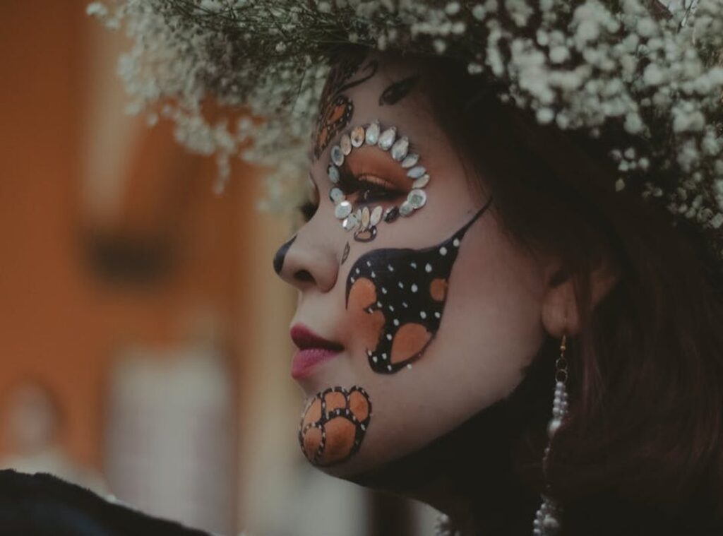 chidos tatuajes atras de la oreja